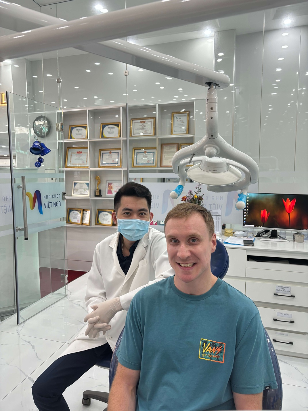 Dentist in Saigon 1